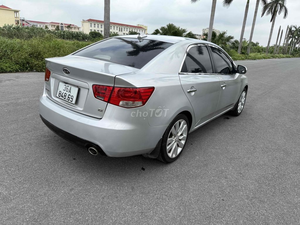 Kia Forte 2011 SX 1.6 MT - 140000 km xe gia đình