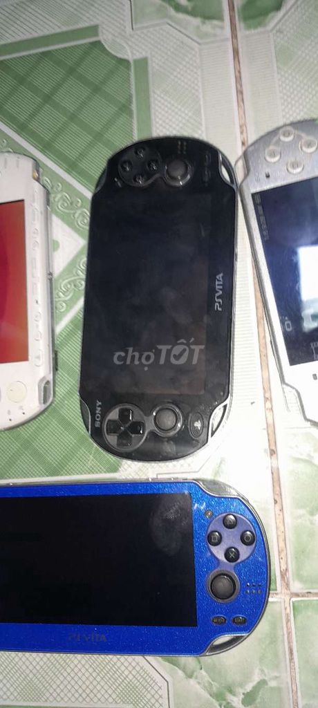 Ps vita hăc thē 32g sony và có psp 1k2k3k hác 8g