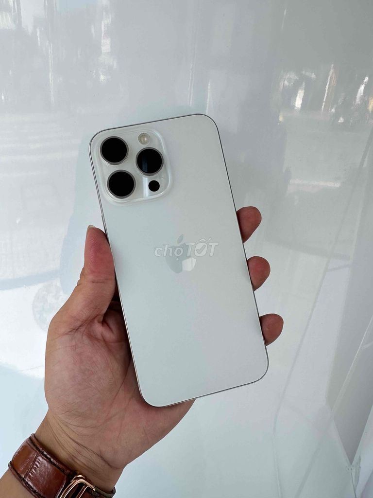 Apple iPhone 15 Pro Max 256GB Trắng. Mua bán Điện thoại tại Thành phố Mỹ Tho Tiền Giang được đăng bởi Hoàng Thành Apple hình 1