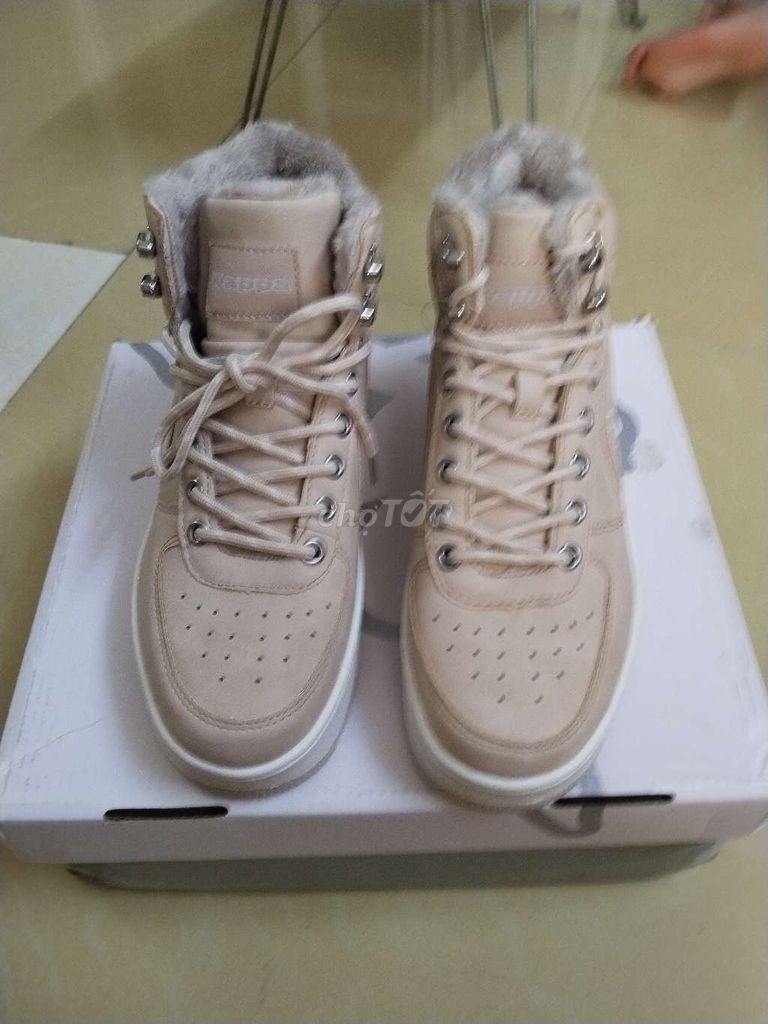 Giày cao cổ Kappa Da lộn Lông Nữ 36/37. Mua bán Giày dép tại Quận Bình Thạnh Tp Hồ Chí Minh được đăng bởi lê thanh Tùng hình 1