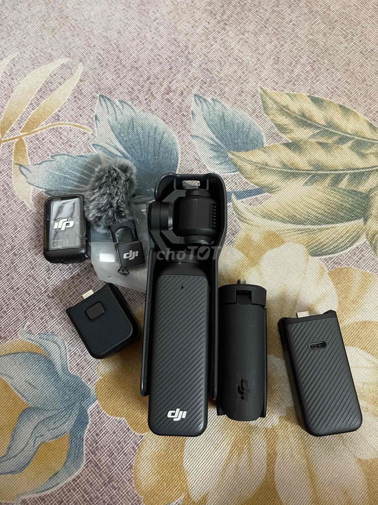 Máy quay phim DJI Osmo Pocket 3 Đen. Mua bán Máy ảnh, Máy quay tại Quận Thanh Xuân Hà Nội được đăng bởi Điện Tử Thái Bình  hình 1