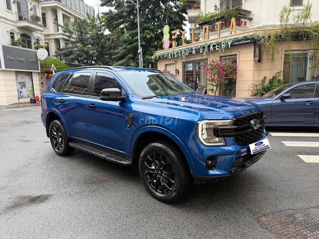 Ford Everest 2023 Sport 2.0 AT 4x2 - 39000 km. Mua bán Ô tô tại Quận Tân Bình Tp Hồ Chí Minh được đăng bởi Trần Hoàng Long hình 3