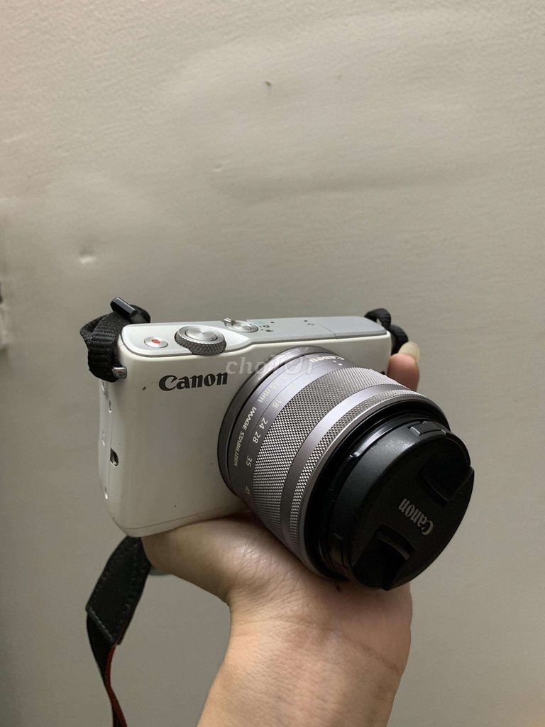 Bán máy ảnh Canon M10 kèm lens kit