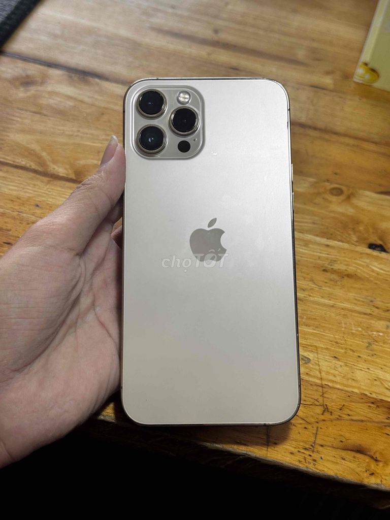 iPhone 12 Pro Max Zin Full có bớt cho ae nhanh gọn. Mua bán Điện thoại tại Thị xã Tân Uyên Bình Dương được đăng bởi Bar wind hình 1