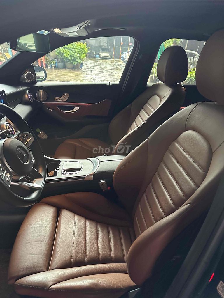 Mercedes Benz GLC 2022 300 4Matic - 39641 km. Mua bán Ô tô tại Quận Tân Phú Tp Hồ Chí Minh được đăng bởi Bình Gold hình 3