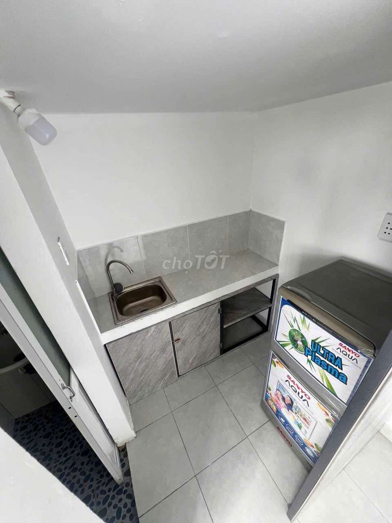 Дуплекс 15м², меблированный, с окном, Миеу Го Xoай, Бинь Тан