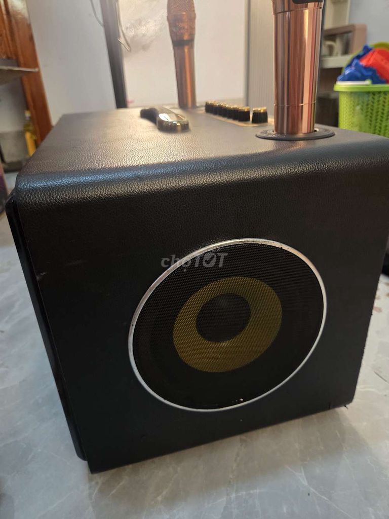 Loa karaoke JBL Đen 2 micro. Mua bán Tivi, Âm thanh tại Thành phố Vĩnh Long Vĩnh Long được đăng bởi phong hình 1