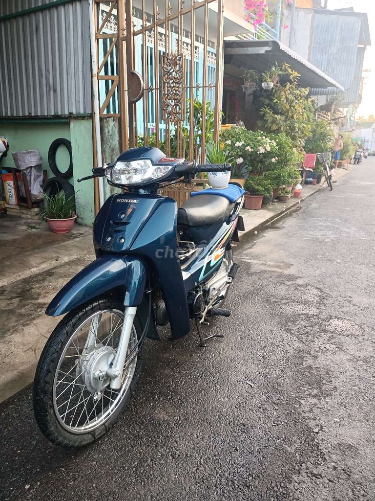 Honda wave @ 2002. Mua bán Xe máy tại Quận Thốt Nốt Cần Thơ được đăng bởi Tấn Phát hình 15