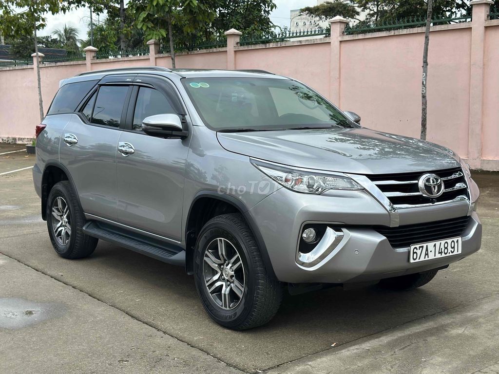 Fortuner xăng nhập khẩu Indo 1chủ bảo dưỡng Toyota. Mua bán Ô tô tại Huyện Hóc Môn Tp Hồ Chí Minh được đăng bởi Hiền Nguyễn hình 2