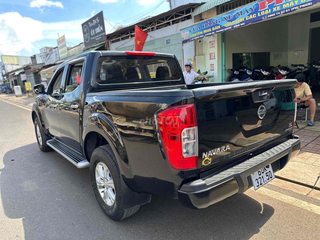 Nissan Navara 2017 Số tự động AT xe zin đẹp keng. Mua bán Ô tô tại Thành phố Long Khánh Đồng Nai được đăng bởi Cửa Hàng Xe Máy Thái Phong hình 3