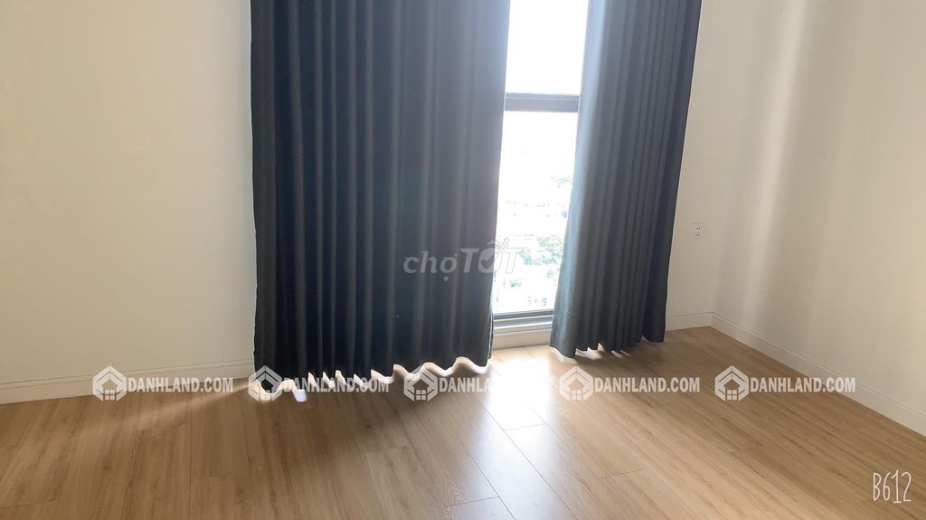 Millennium - 2 PN view Bitexco - Nhà trống(Bếp, rèm, máy lạnh)