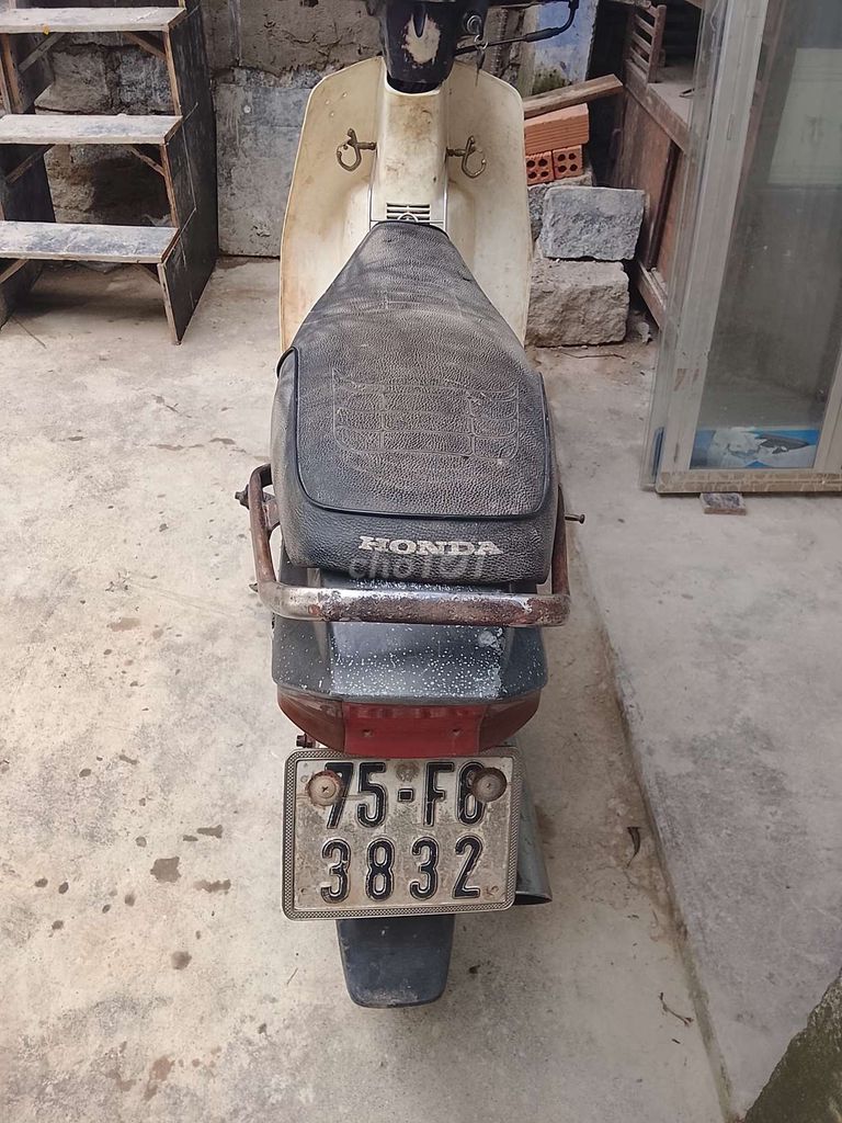 Honda Dream Đen Trắng. Mua bán Xe máy tại Thành phố Nha Trang Khánh Hòa được đăng bởi Van thi tuyet hong hình 4