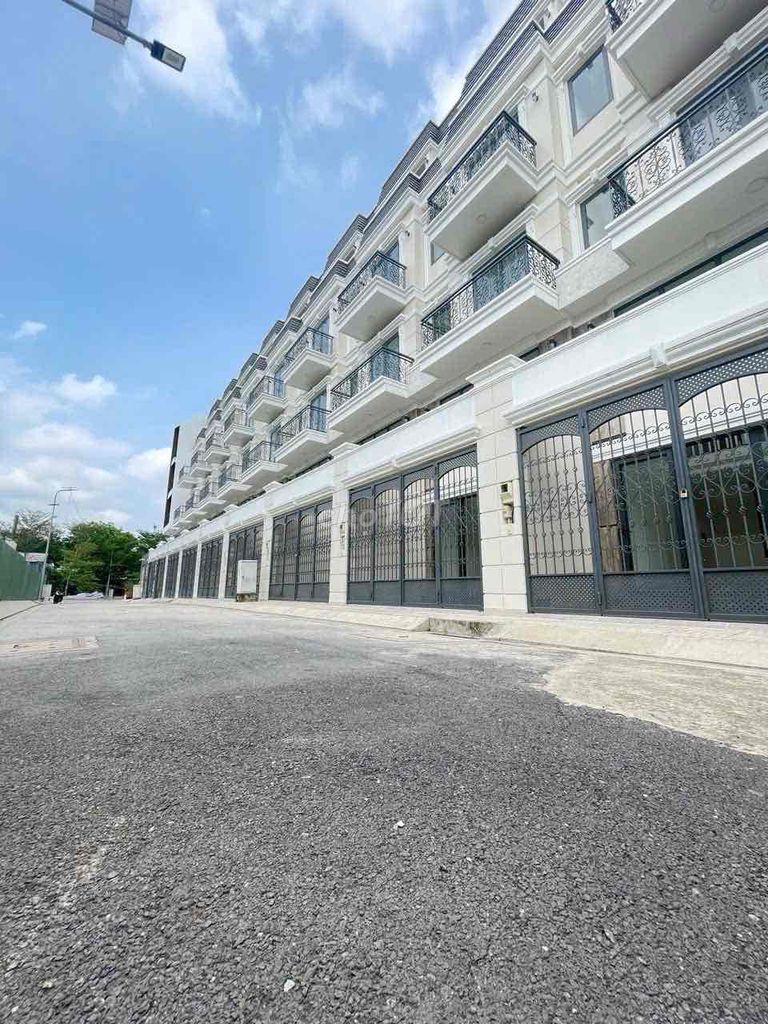 Nhà 50,9m2, 4 phòng ngủ, 4wc, bếp, sân thượng trước sau. Mua bán nhà ở tại Thành phố Thủ Đức Tp Hồ Chí Minh được đăng bởi Hiền Nguyễn hình 1