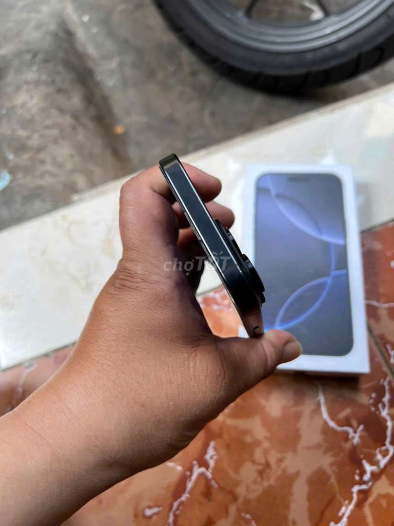 thanh lý iPhone 16 Pro Max 256GB Đen. Mua bán Điện thoại tại Quận 10 Tp Hồ Chí Minh được đăng bởi lâm ngọc  hình 1