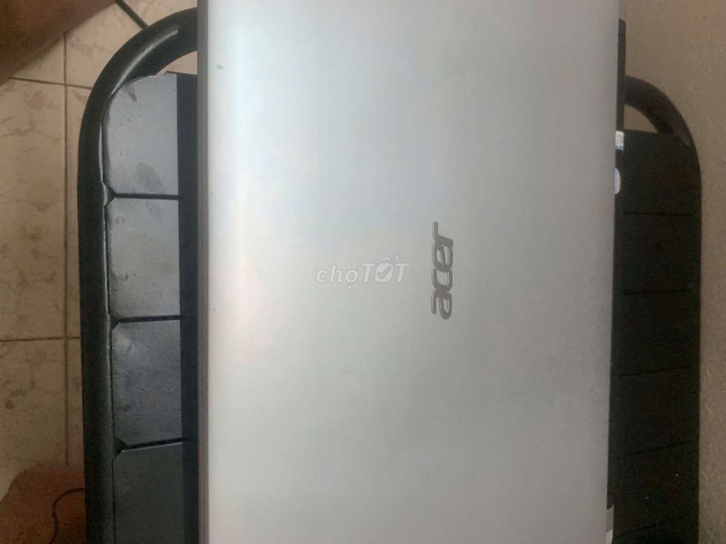 Laptop Acer Bạc. Mua bán Laptop tại Quận Tân Bình Tp Hồ Chí Minh được đăng bởi Nam hình 1