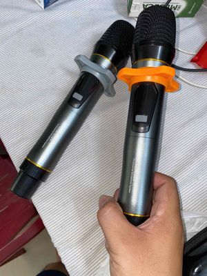 mic shure cần ra đi còn khá mới. Mua bán Tivi, Âm thanh tại Quận Sơn Trà Đà Nẵng được đăng bởi Hậu