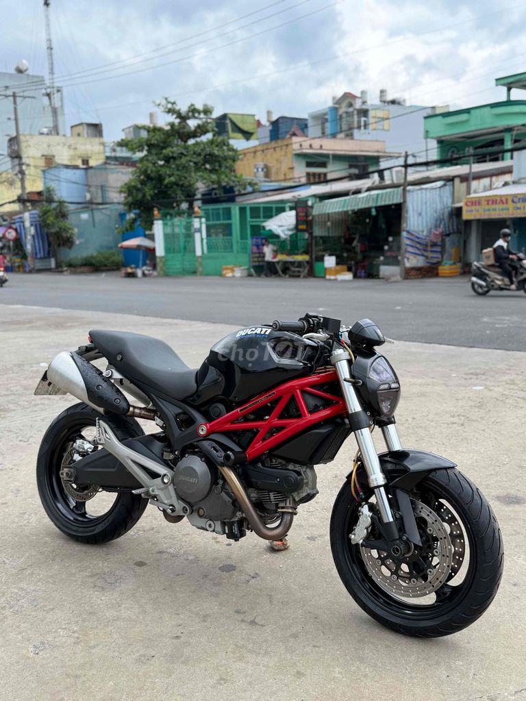 Ducati Monster 795 ABS 2014 Четырехтактный черный красный 32000 км