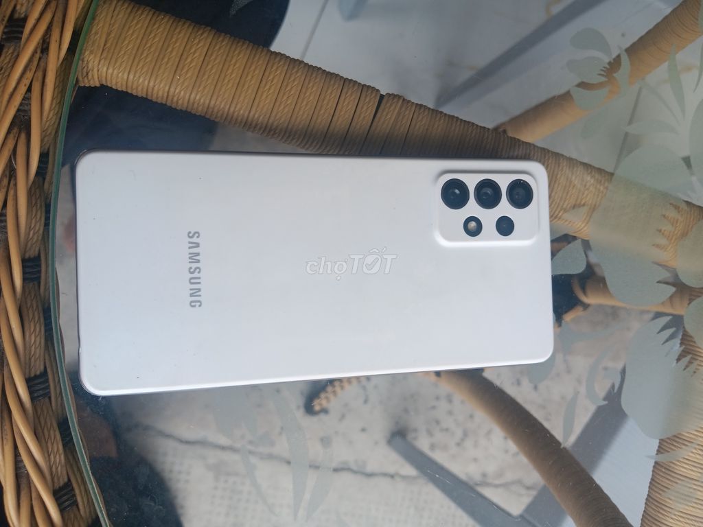 Samsung Galaxy A72 256GB Trắng. Mua bán Điện thoại tại Quận Ninh Kiều Cần Thơ được đăng bởi PHÁT TÀI CẦN THƠ hình 1