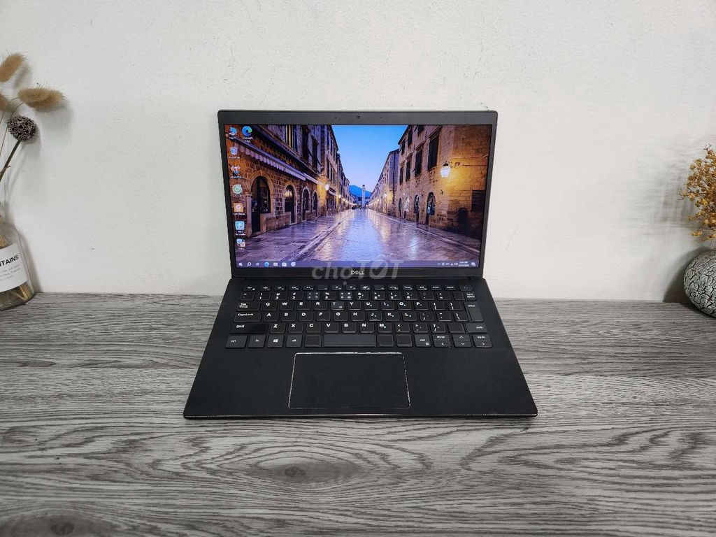 Dell Latitude 3301 nhôm mỏng nhẹ