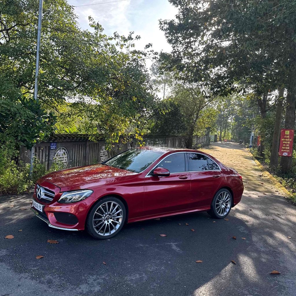 Mer c300 amg 2018 có hổ trợ góp 40% giá trị xe. Mua bán Ô tô tại Quận Bình Thạnh Tp Hồ Chí Minh được đăng bởi huy hình 13