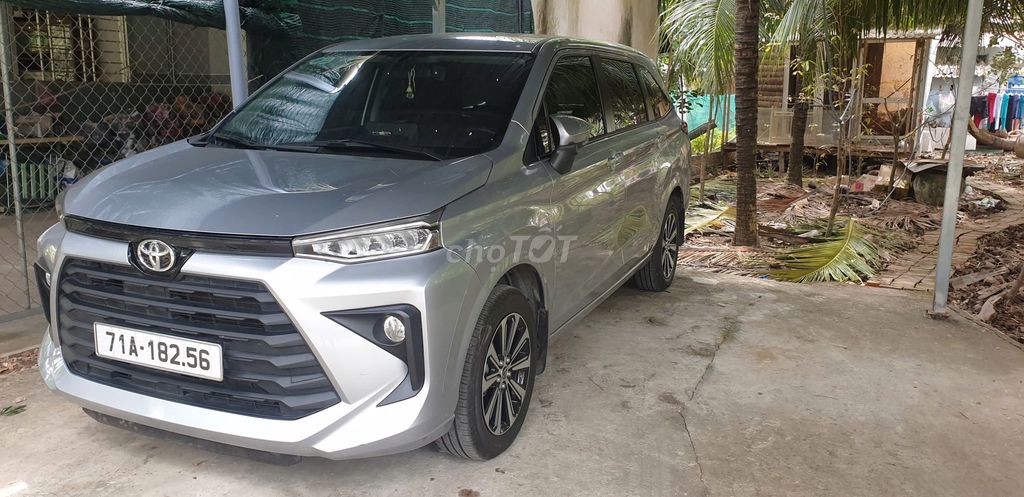 Toyota Avanza Premio 2024 photo 3