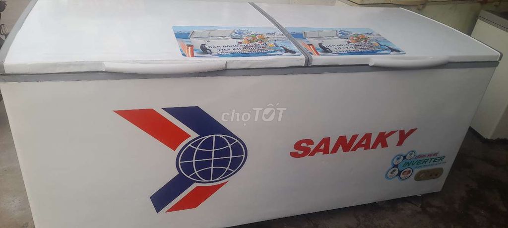 Tủ đông suốt sanaky 760 lít inverter.