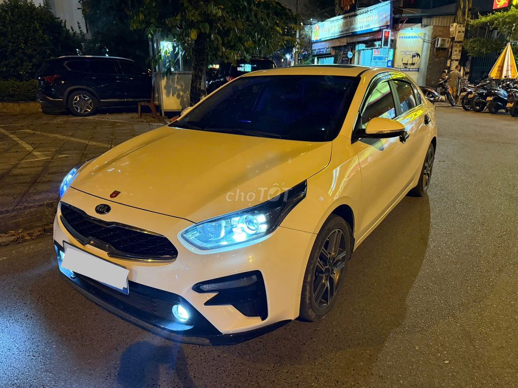 Kia Cerato 1.6 2020 odo 5v. Mua bán Ô tô tại Quận Long Biên Hà Nội được đăng bởi PHÚC LÂM  AUTO hình 2