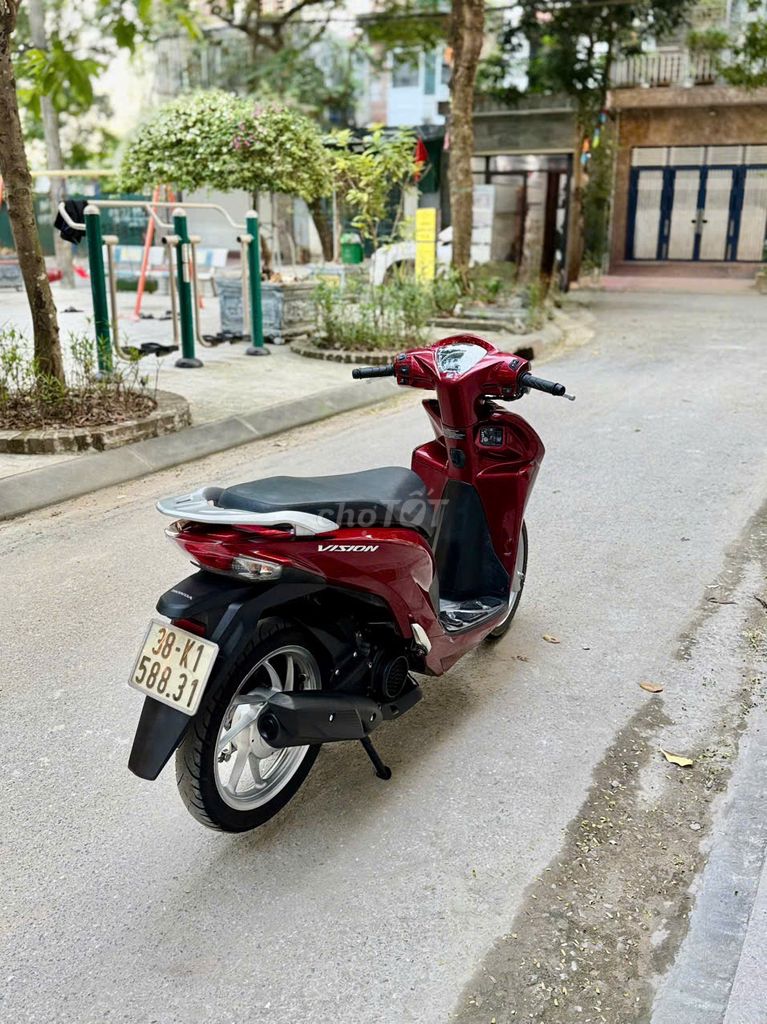 Honda Vision 2021 nguyên bản màu đỏ. Mua bán Xe máy tại Quận Bắc Từ Liêm Hà Nội được đăng bởi XE MÁY ÁNH QUÂN hình 6