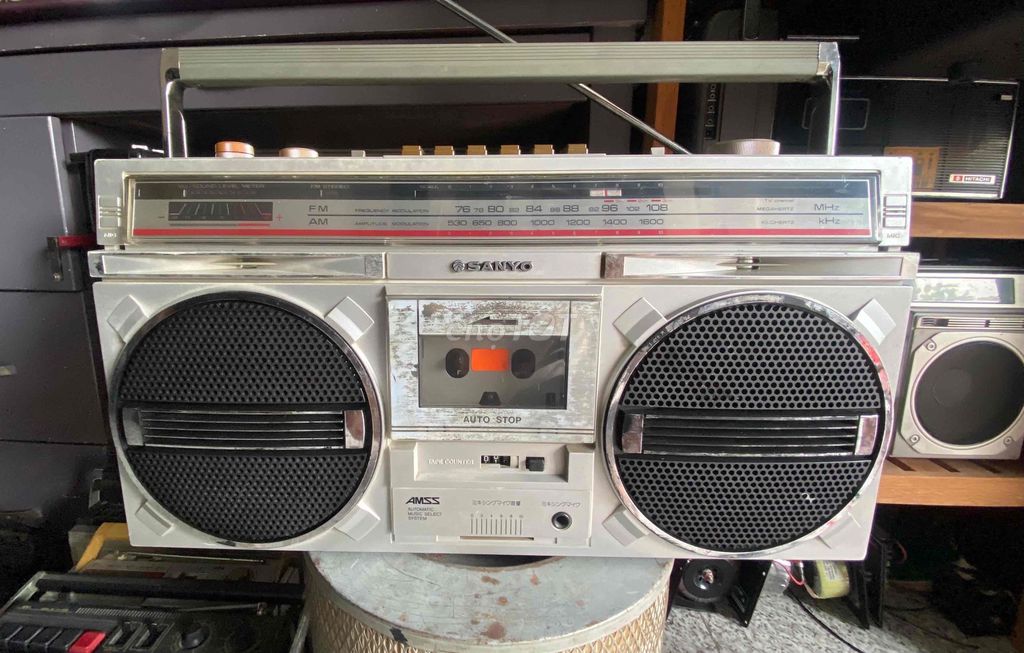 Đài cassette Sanyo MR-830 Bạc Nhật Bản. Mua bán Đồ sưu tầm, đồ cổ tại Quận 12 Tp Hồ Chí Minh được đăng bởi  Hoàng Quyến  hình 1