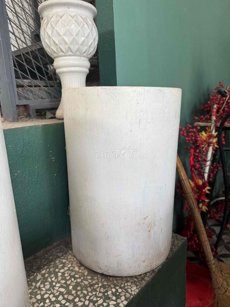 Chậu Xi Măng Trắng. Mua bán Cây cảnh, đồ trang trí tại Thành phố Thủ Dầu Một Bình Dương được đăng bởi Mr Truong hình 1
