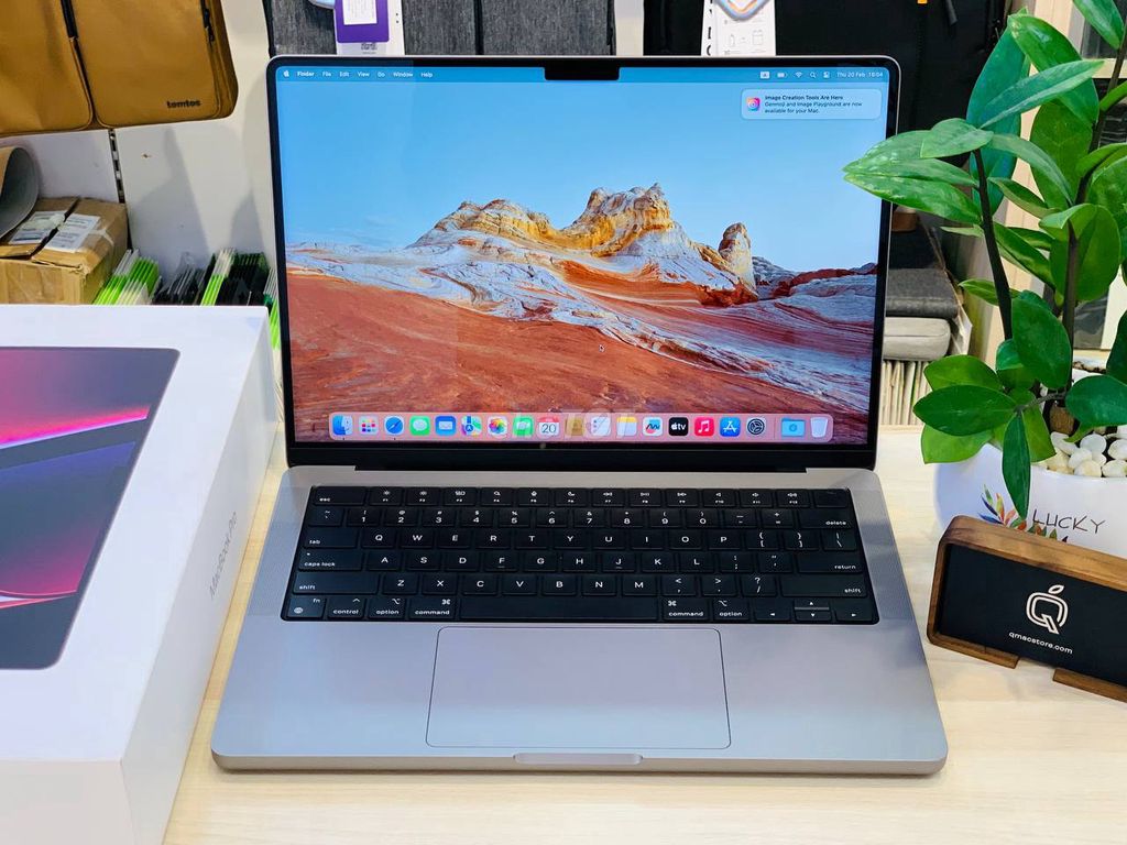 MacBook Pro 14" 2023 M2 Max Space Gray đẹp 99%