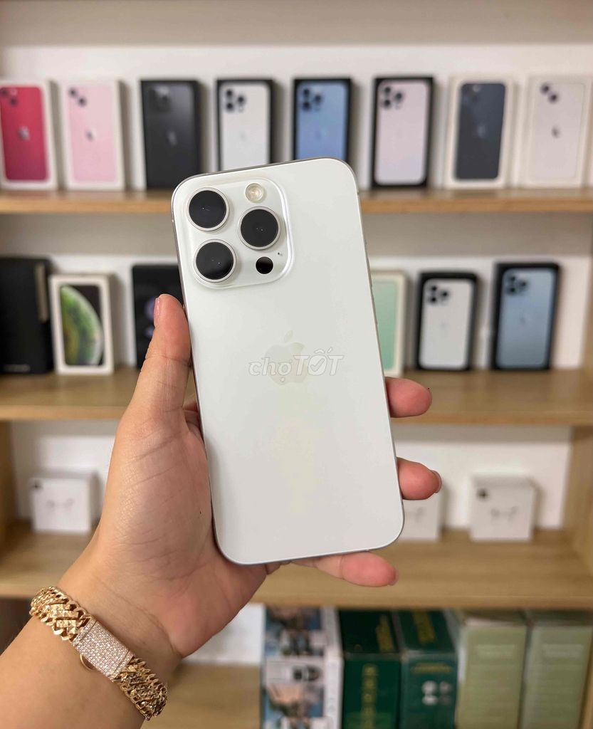 Apple iPhone 15 Pro 128GB quốc tế mỹ zin. Mua bán Điện thoại tại Thành phố Long Xuyên An Giang được đăng bởi  Đặng Lý hình 1
