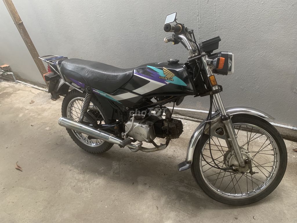 Bán xe Honda Win 100. Mua bán Xe máy tại Quận Long Biên Hà Nội được đăng bởi Phương hình 2