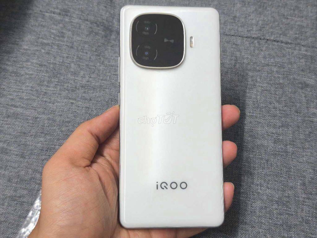 Vivo IQOO Z9 8/256GB 98-99% Trắng Zin . Mua bán Điện thoại tại Quận 6 Tp Hồ Chí Minh được đăng bởi Hồ Phi Protech hình 1