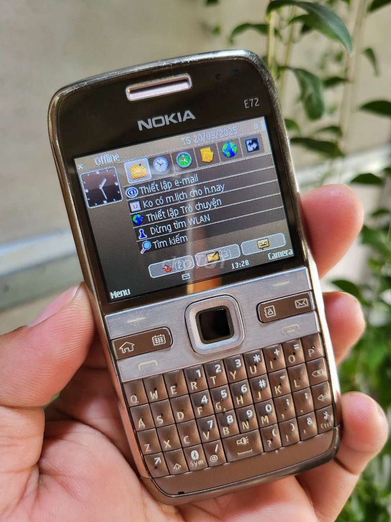 NOKIA E72 ZIN NGUYÊN CON ( giao lưu)