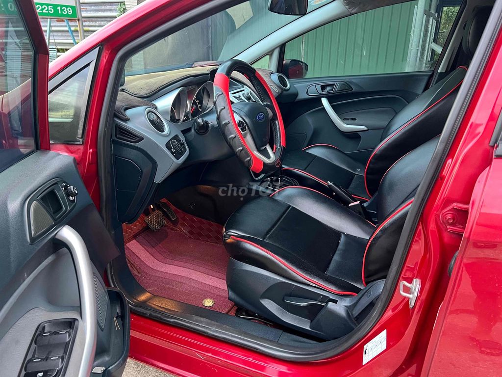 Ford Fiesta 2013 1.6 AT Hatchback - 107000 km. Mua bán Ô tô tại Huyện Phú Giáo Bình Dương được đăng bởi Hoàng Lâm hình 5