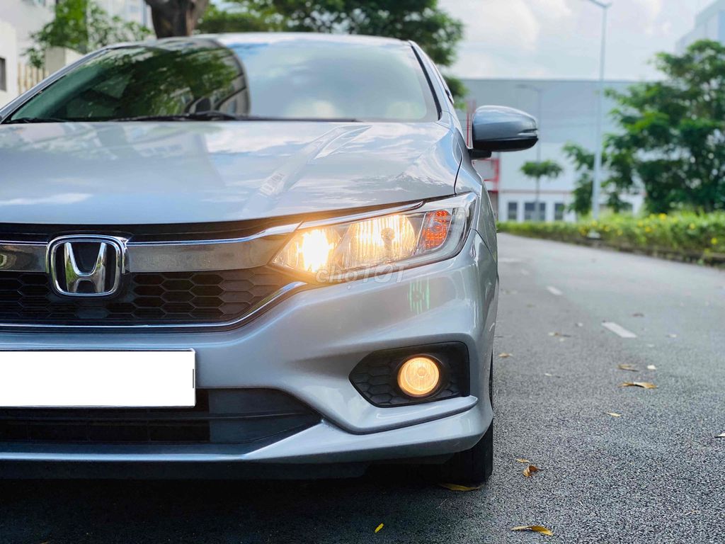 Honda City Bạc CVT 2017. Mua bán Ô tô tại Quận Gò Vấp Tp Hồ Chí Minh được đăng bởi Phạm Phước Hùng hình 3