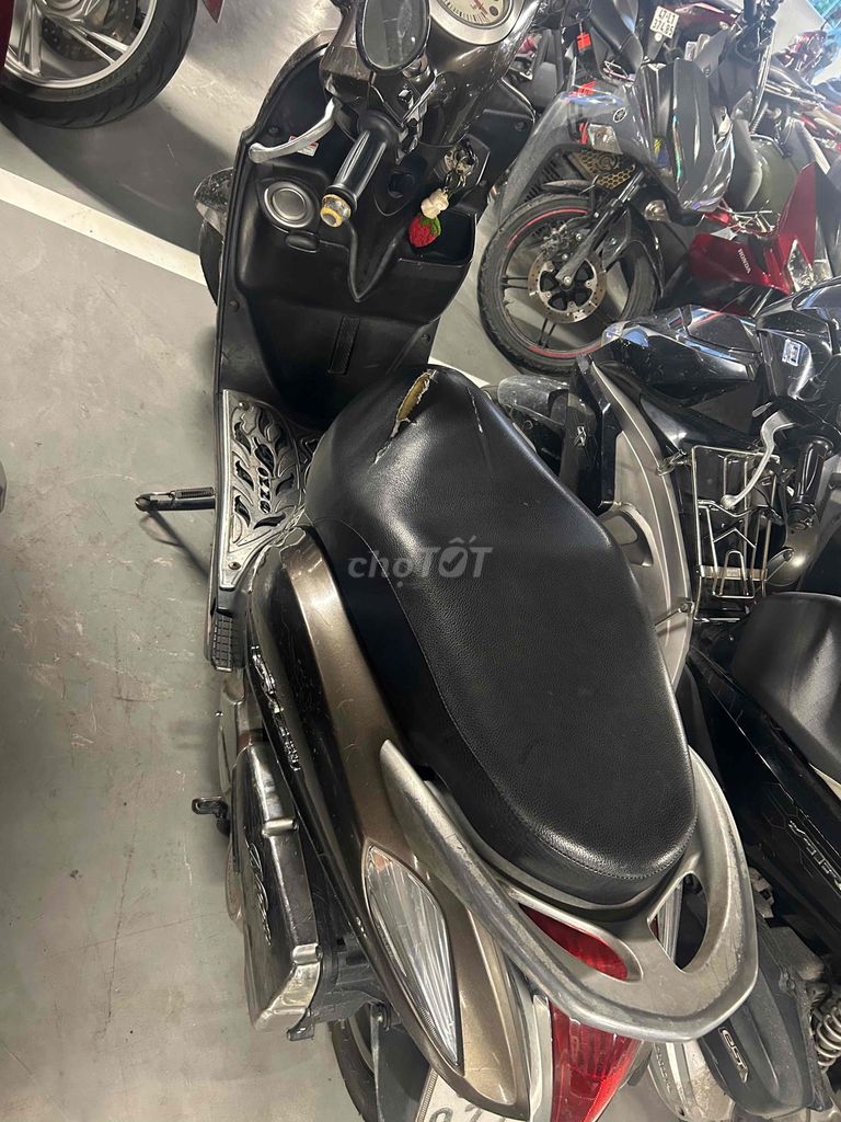 Cần bán xe nozza 2012 màu nâu như hình. Mua bán Xe máy tại Quận Tân Bình Tp Hồ Chí Minh được đăng bởi Hồng Ngọc hình 4