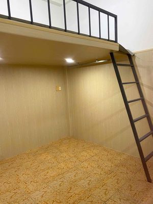 Room 10 m² · Đường Đình Phong Phú