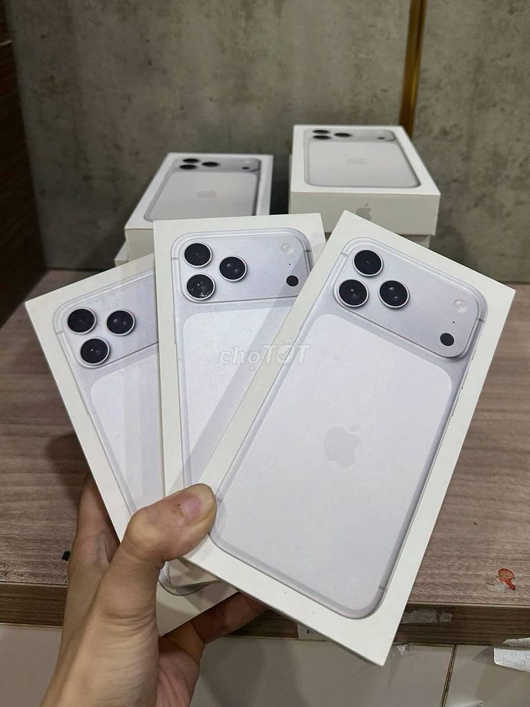Apple iPhone 17 Pro Max 256GB Trắng Mỹ Newseal. Mua bán Điện thoại tại Quận 12 Tp Hồ Chí Minh được đăng bởi Hội Đồ Điện Tử hình 1