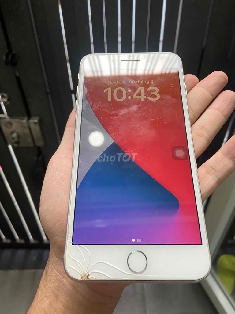 Iphone 8 plus 64GB bạc VN zin all