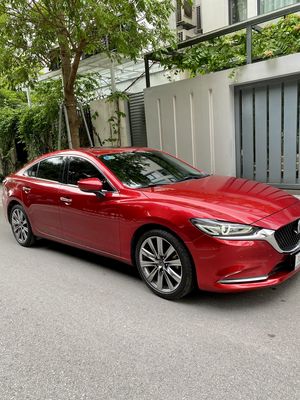 Mazda6 2.0 Premium Full Option đỏ Pha Lê cực mới.