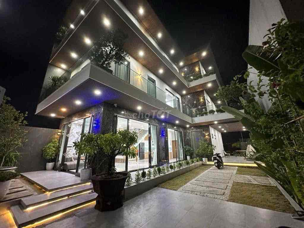 Cho thuê villa mới xây 3 tầng đảo Víp, Hoà Xuân view sông