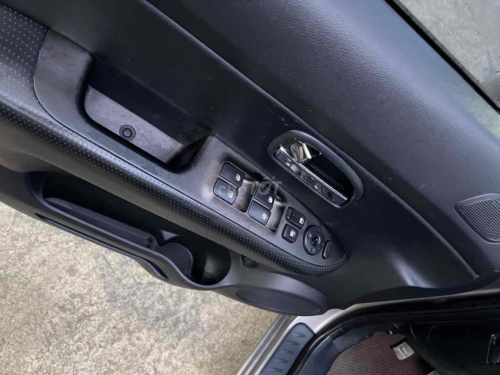 Kia Carens 2009 SX 2.0 AT - 120000 km. Mua bán Ô tô tại Thành phố Thuận An Bình Dương được đăng bởi Trung Sơn hình 10