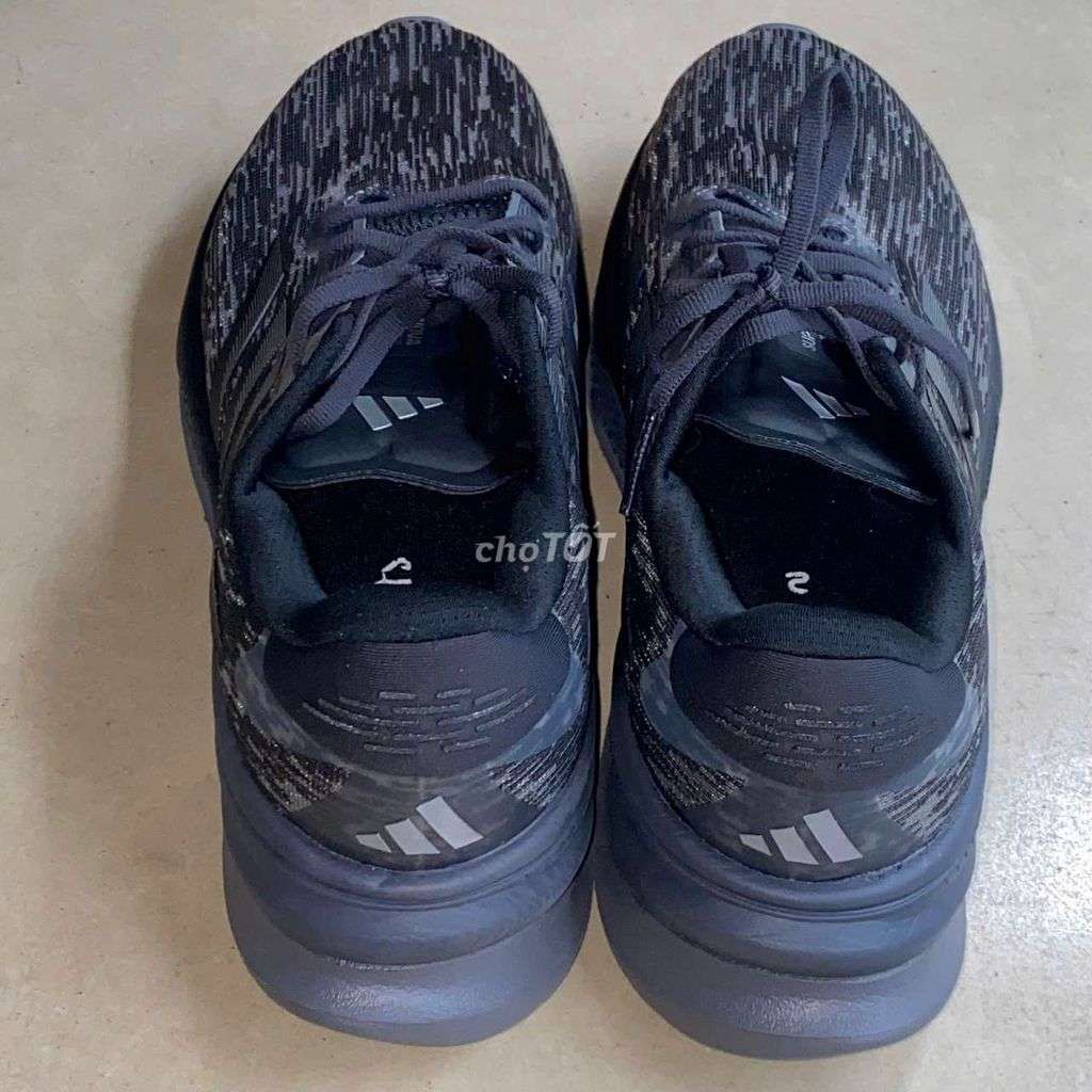 Giày chạy Adidas SUPERNOVACOMFORTGLIDE Đen 44-45. Mua bán Giày dép tại Quận 6 Tp Hồ Chí Minh được đăng bởi Trần Tuấn Nhiệm hình 1
