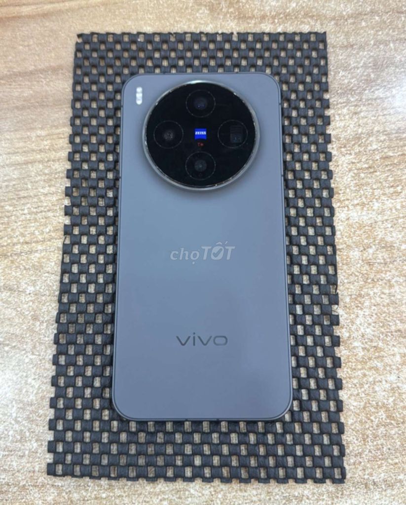 Vivo X300 Fullbox 12/256 Đen Pin 100% gl. Mua bán Điện thoại tại Huyện Củ Chi Tp Hồ Chí Minh được đăng bởi VN hình 1