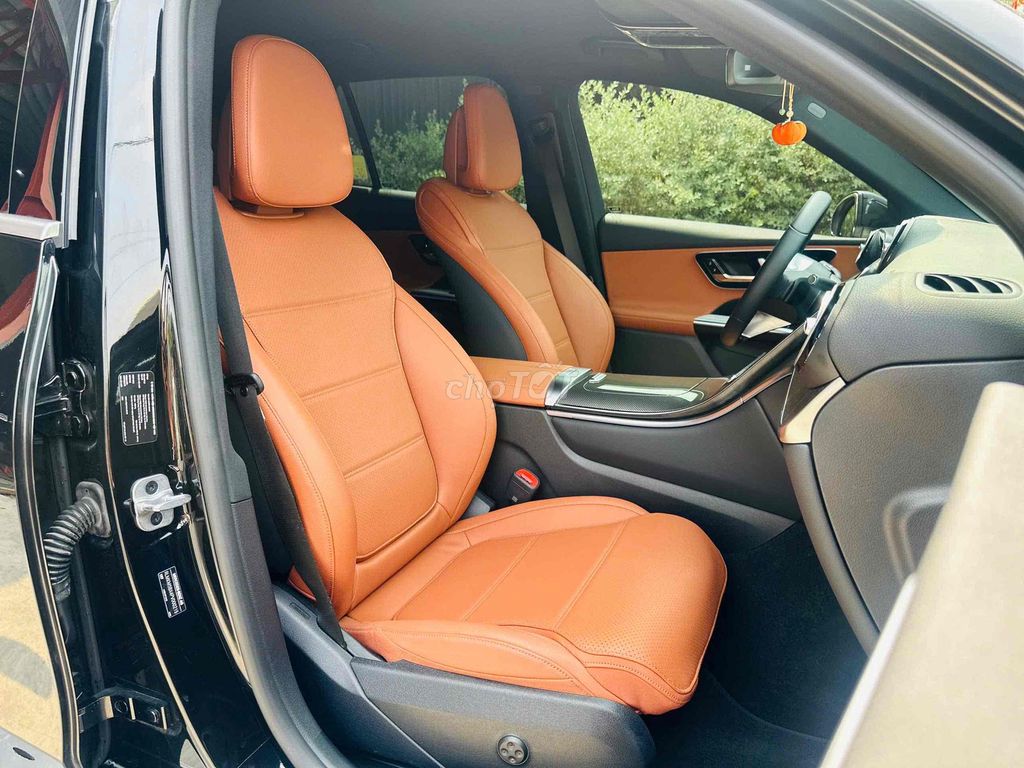 💯 Mercedes Benz GLC200 4Matic 2023 GIÁ YÊU NHẤT. Mua bán Ô tô tại Thành phố Thủ Đức Tp Hồ Chí Minh được đăng bởi Hứa Bửu hình 11