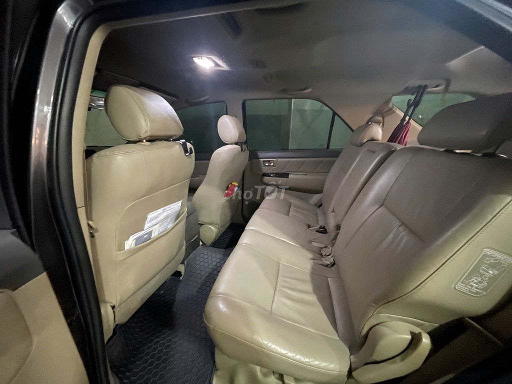 Toyota Fortuner 2012 Đẹp không đối thủ XUẤT SẮC. Mua bán Ô tô tại Quận Thanh Xuân Hà Nội được đăng bởi Vạn Phát  Auto hình 9