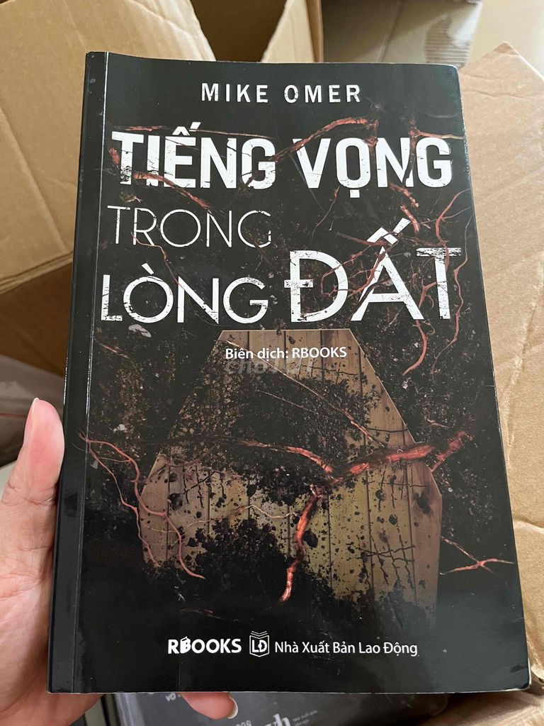 Tiếng vọng trong lòng đất Mike Omer Trinh thám