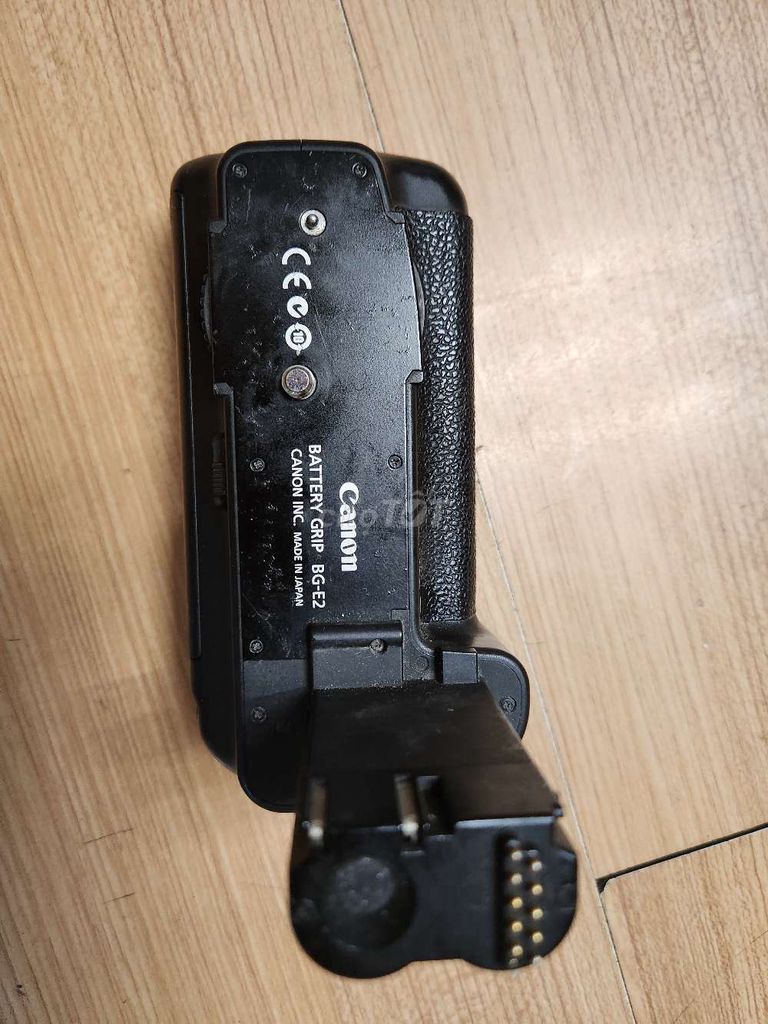 Báng pin Canon BG-E2 Đen. Mua bán Máy ảnh, Máy quay tại Quận Nam Từ Liêm Hà Nội được đăng bởi Thanh Hương hình 1